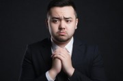 浓毛、BGM与胖，当代青年的三重身份焦虑