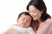 母爱无疆，喂奶女的伟大与挑战
